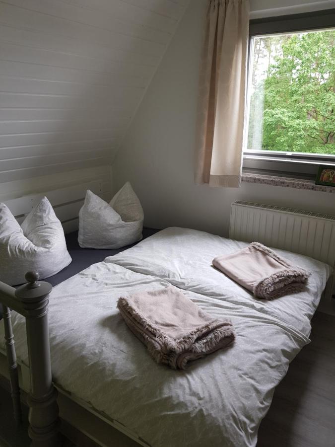 gemütliches Ferienhaus in Seenähe Sewekow Exterior foto