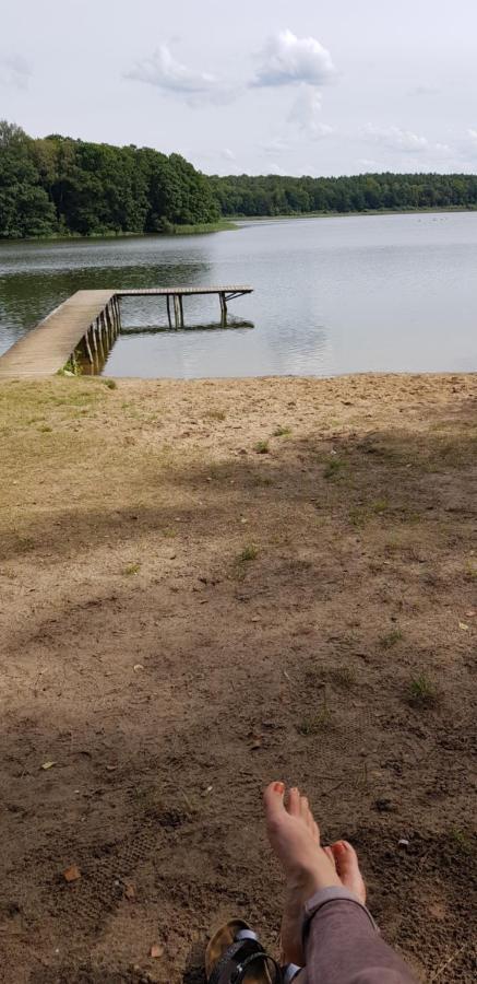 gemütliches Ferienhaus in Seenähe Sewekow Exterior foto